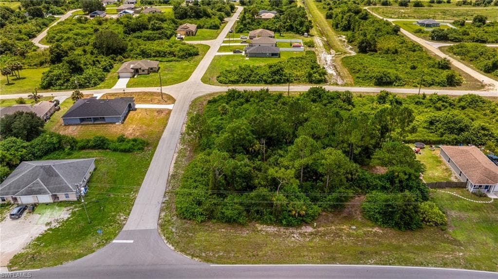 560/562 Alabama RD S LEHIGH ACRES, FL 33974