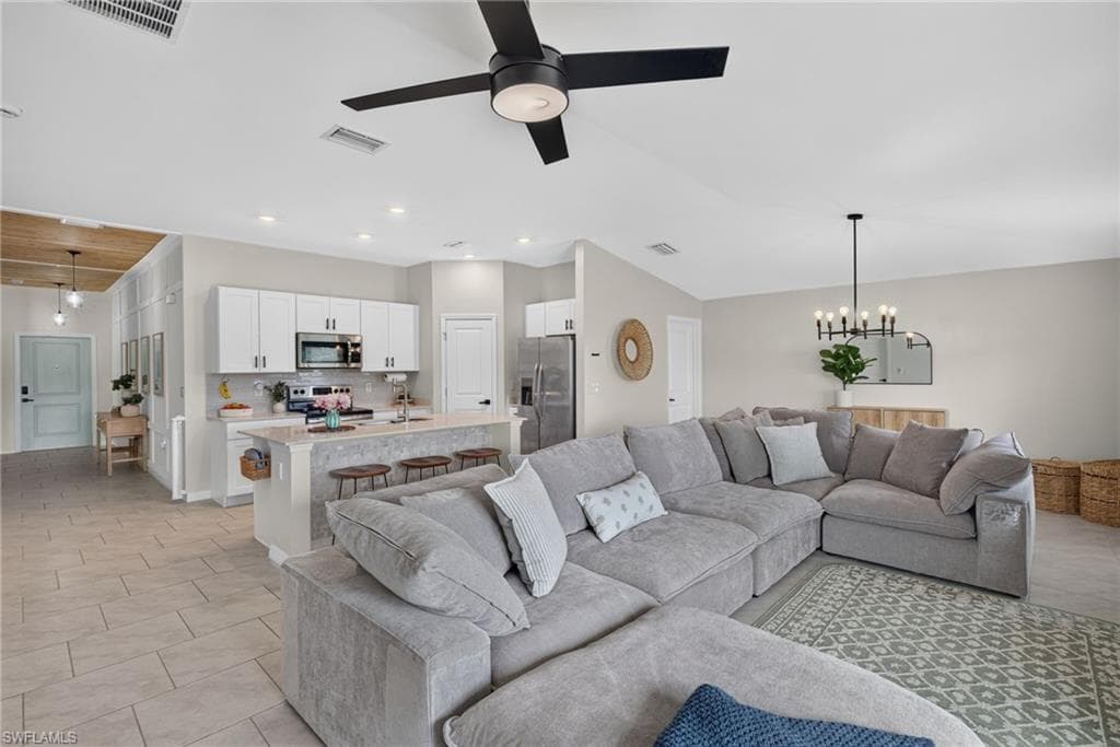 4085 San Clemente CT NORTH FORT MYERS, FL 33917