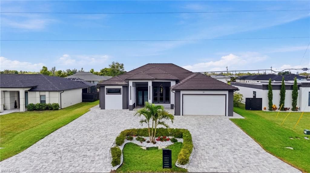 18 NE 6th ST CAPE CORAL, FL 33909