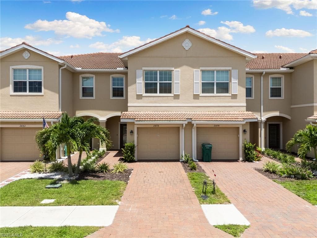 2878 Blossom WAY NAPLES, FL 34120