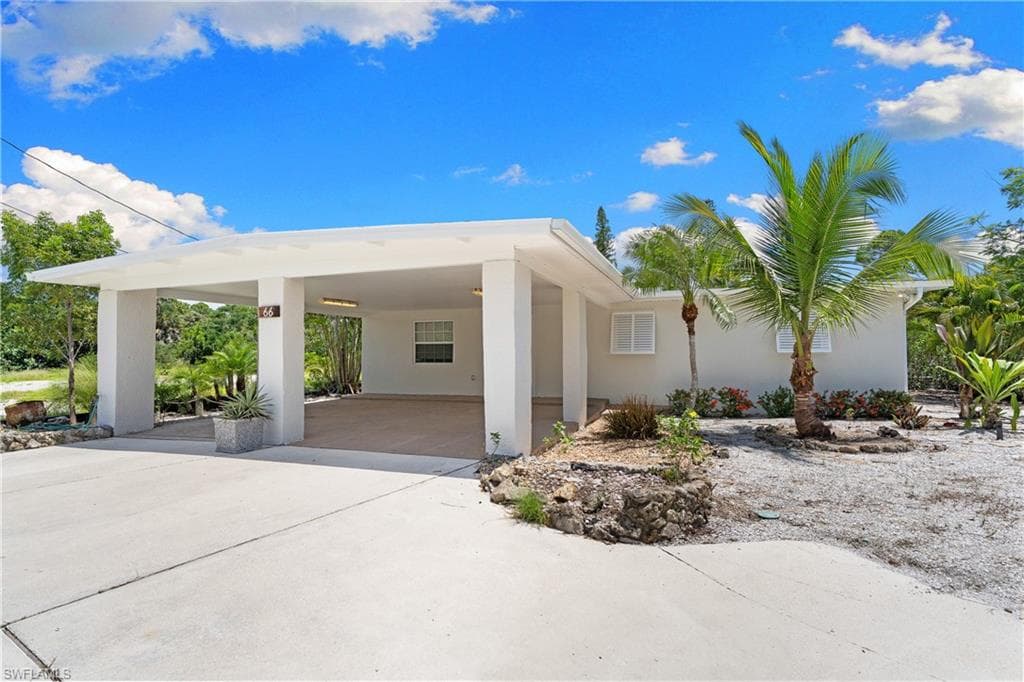 66 River CT NAPLES, FL 34110
