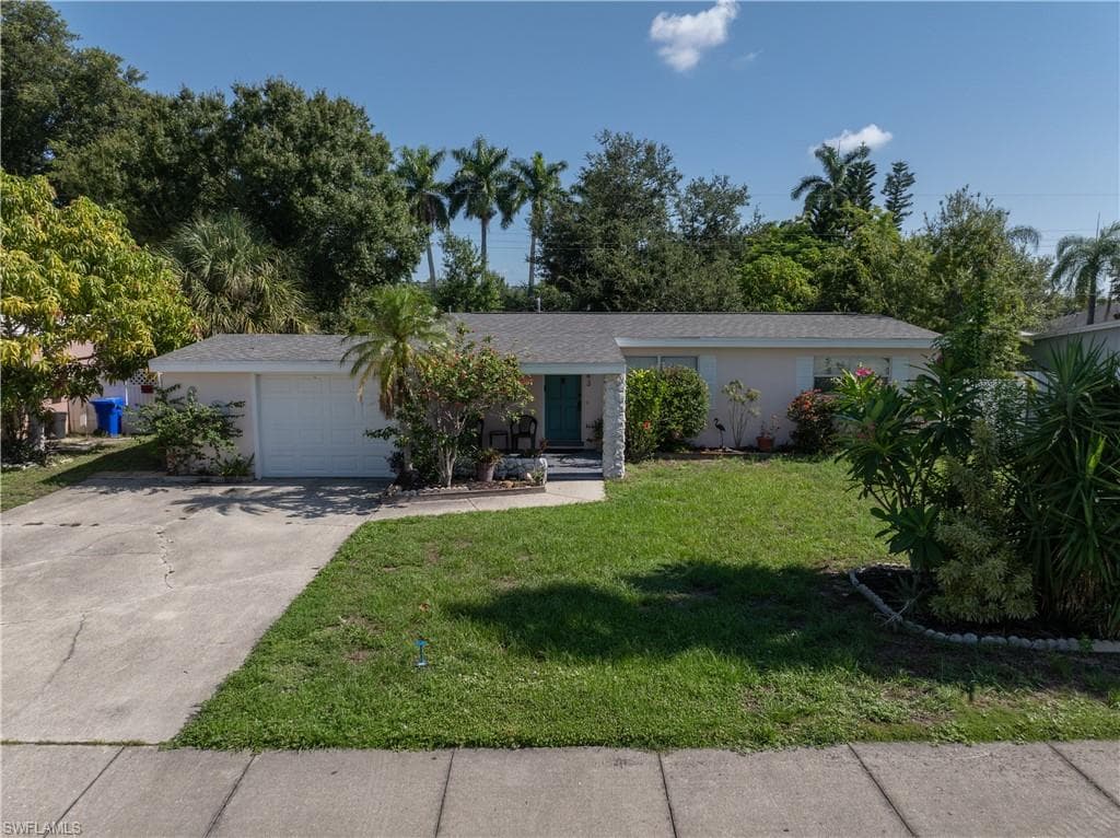 1643 Ricardo AVE FORT MYERS, FL 33901