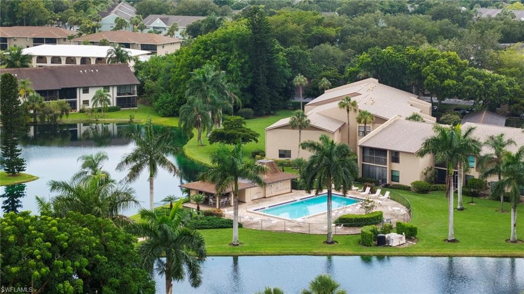 195 Cypress WAY E 8 NAPLES, FL 34110