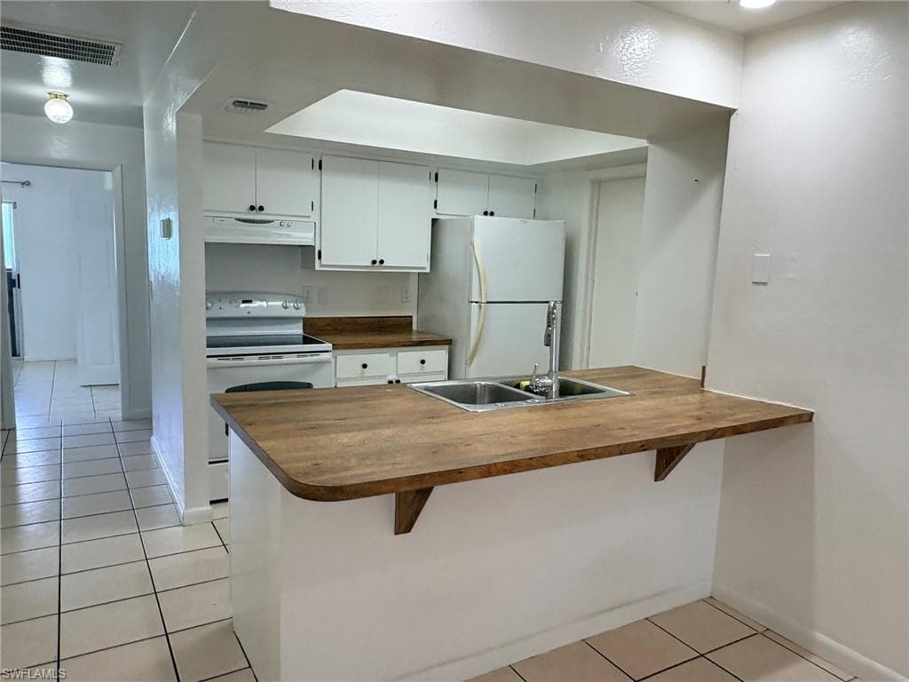 729 SW 39th ST CAPE CORAL, FL 33914