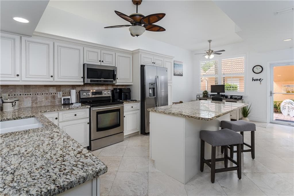 6760 Beach Resort DR 5 NAPLES, FL 34114