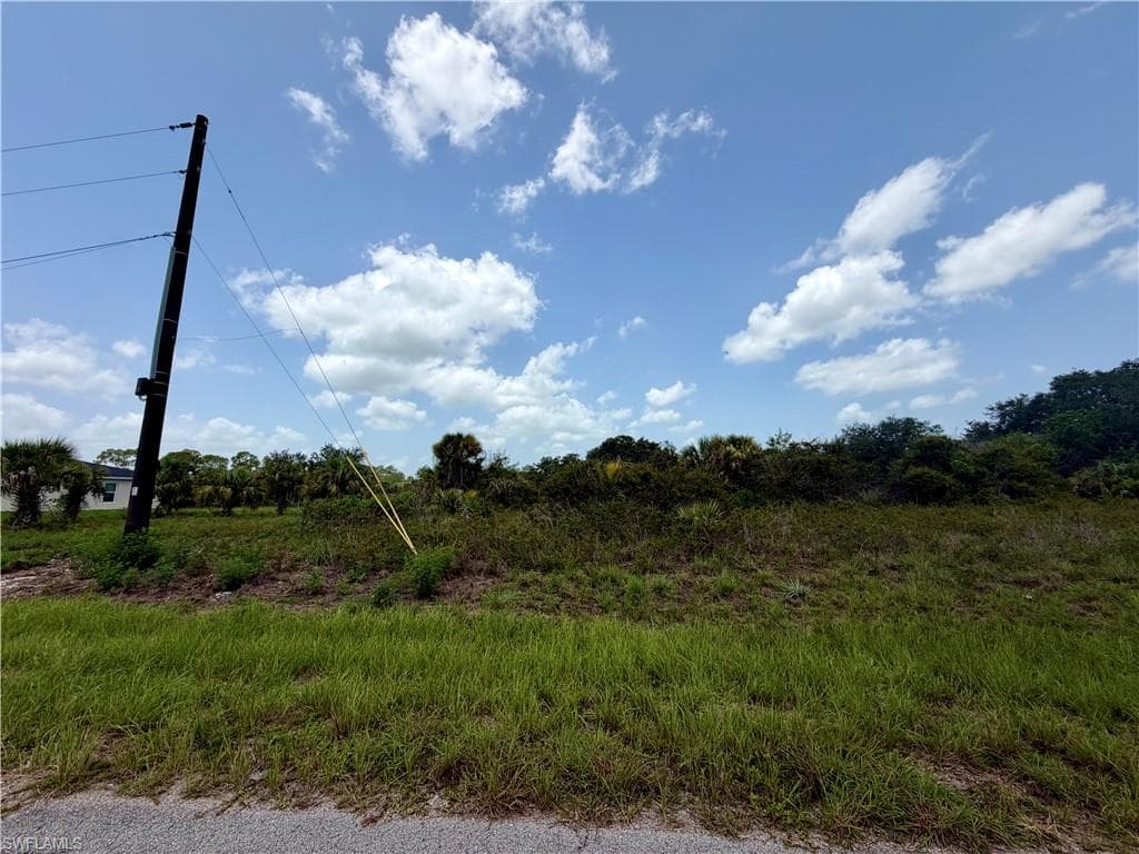 216 Moonlight LN LABELLE, FL 33935