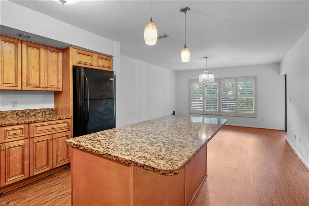 8302 Charter Club CIR 6