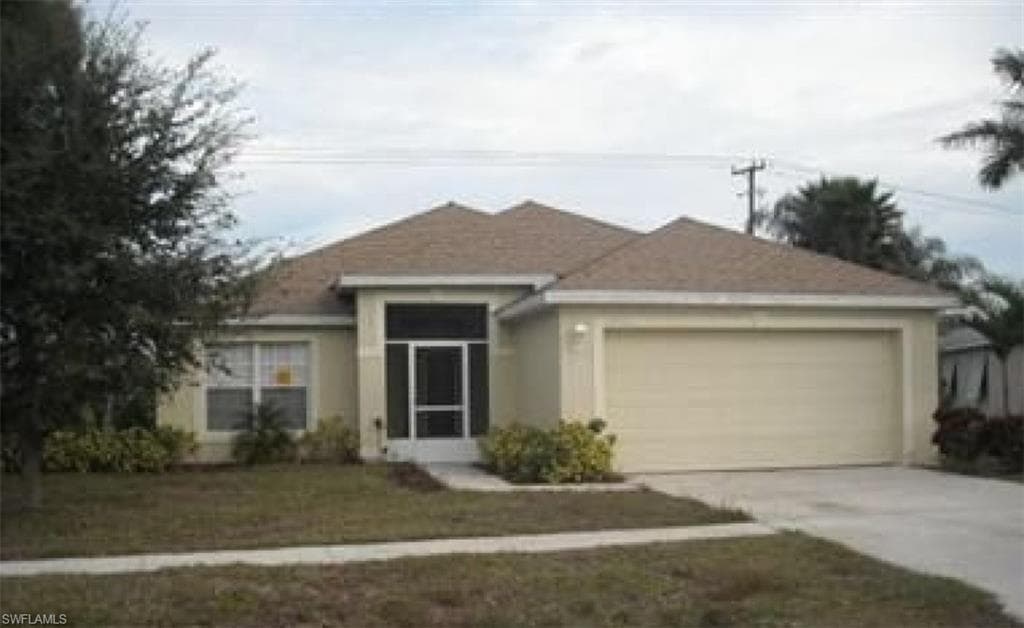 4544 Varsity CIR LEHIGH ACRES, FL 33971
