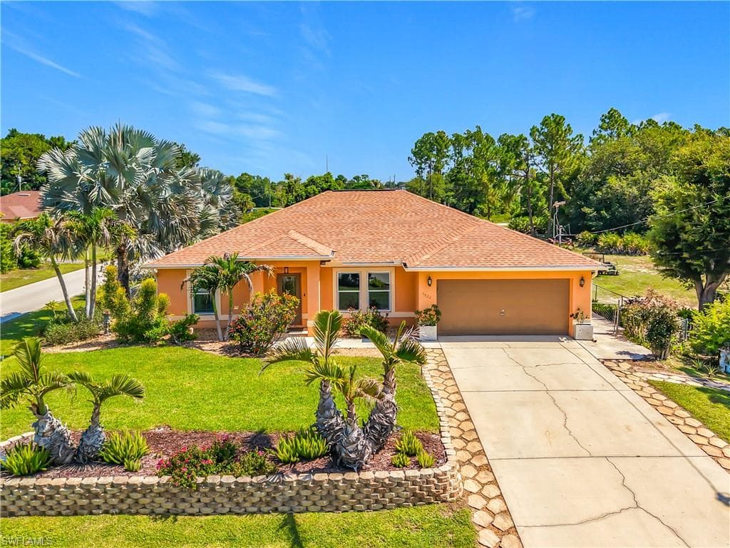 3522 4th ST SW LEHIGH ACRES, FL 33976