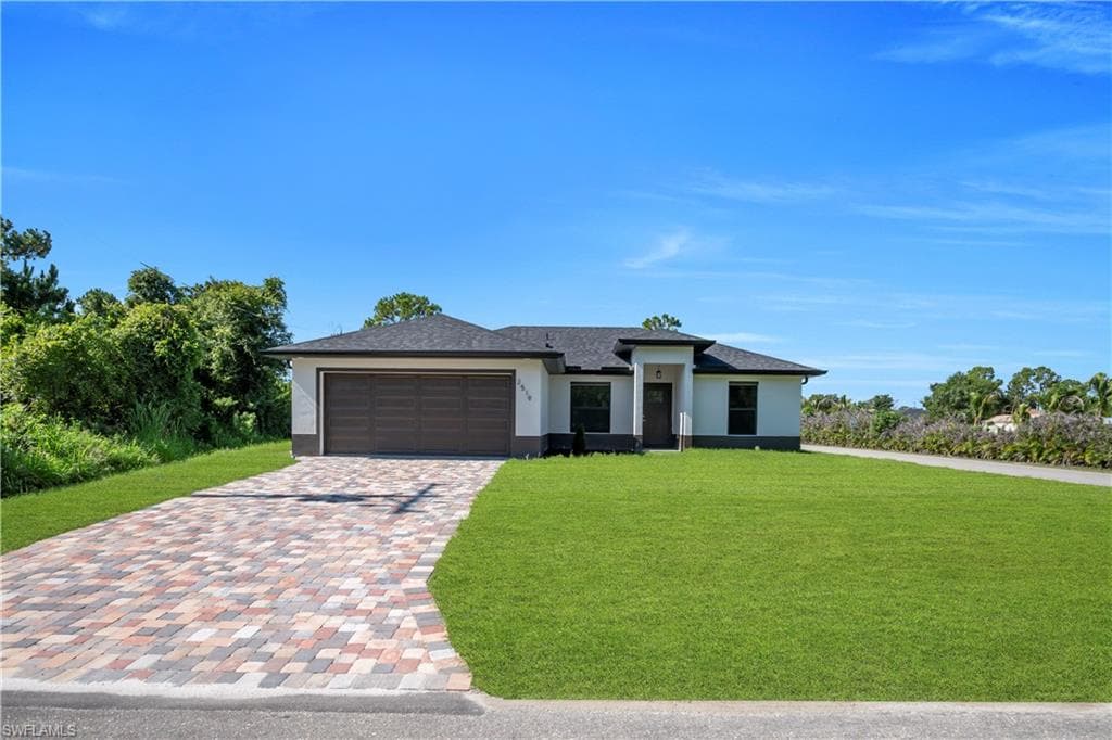 2519 16th ST W LEHIGH ACRES, FL 33971