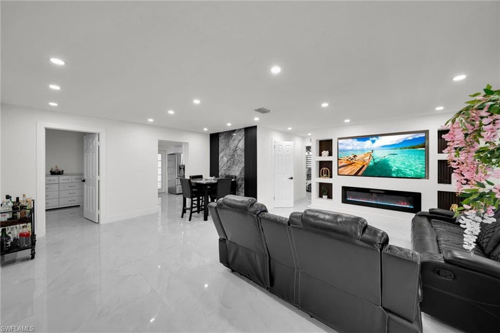 1191 Gramac DR NORTH FORT MYERS, FL 33917