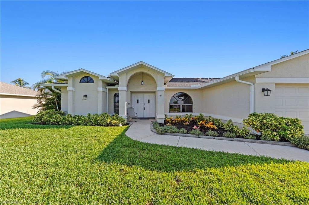 609 SW 35th TER CAPE CORAL, FL 33914