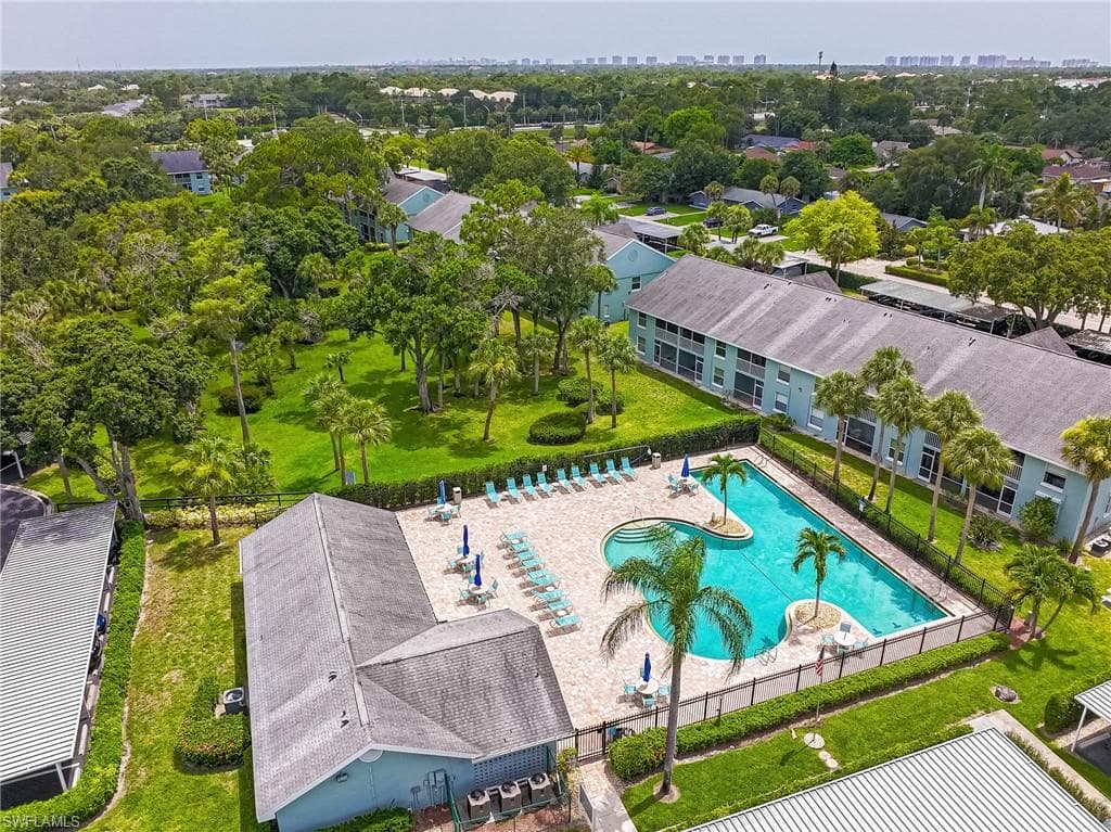 109 Wading Bird CIR 206 NAPLES, FL 34110