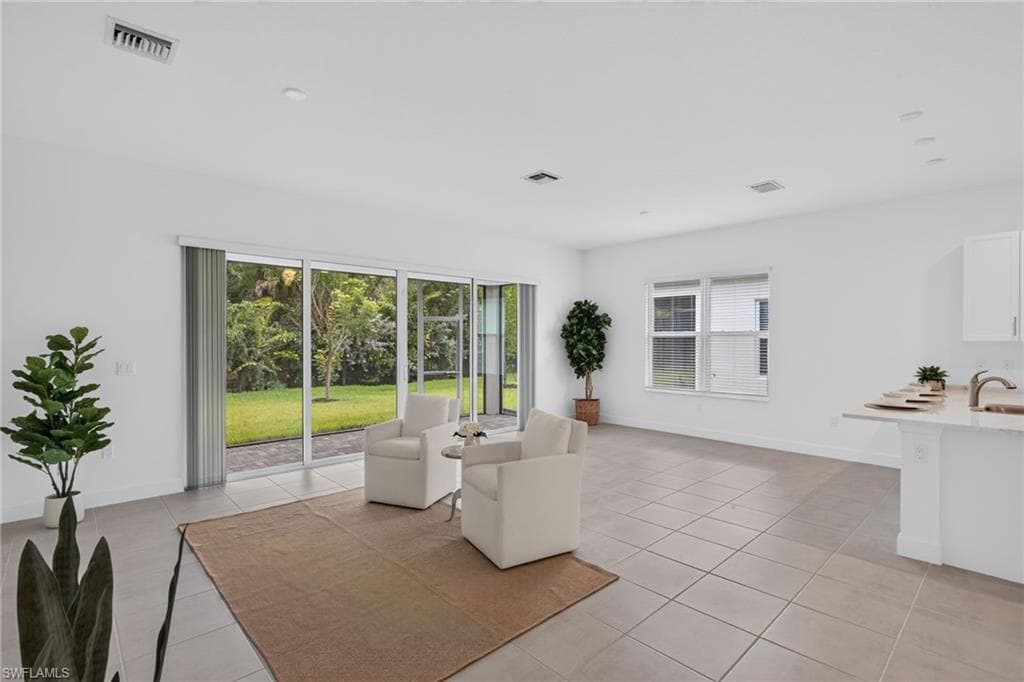 12448 Violet LN NAPLES, FL 34120