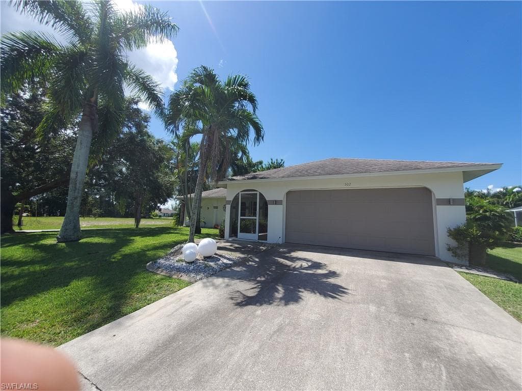 502 SW 26th TER CAPE CORAL, FL 33914