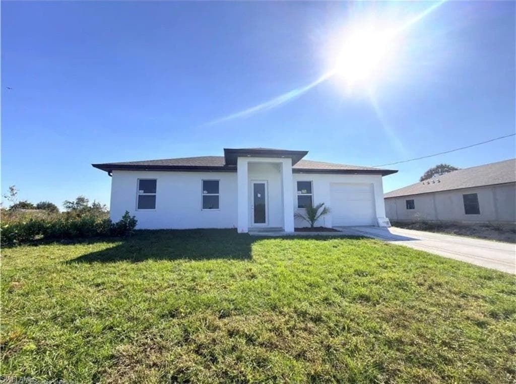 2504 71st ST W LEHIGH ACRES, FL 33971