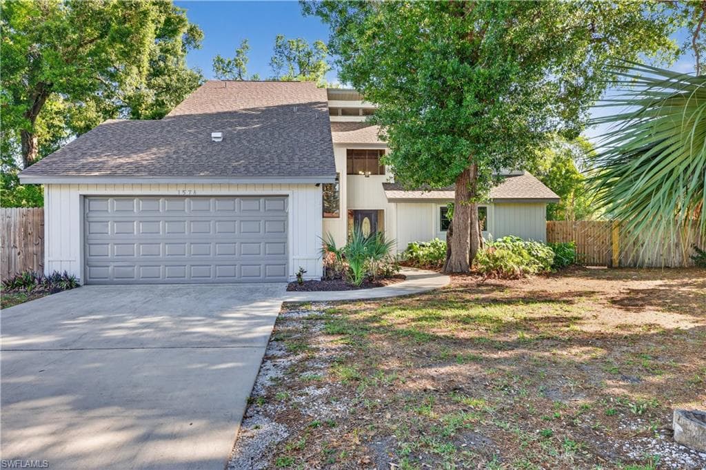 1576 Beechwood TRL FORT MYERS, FL 33919