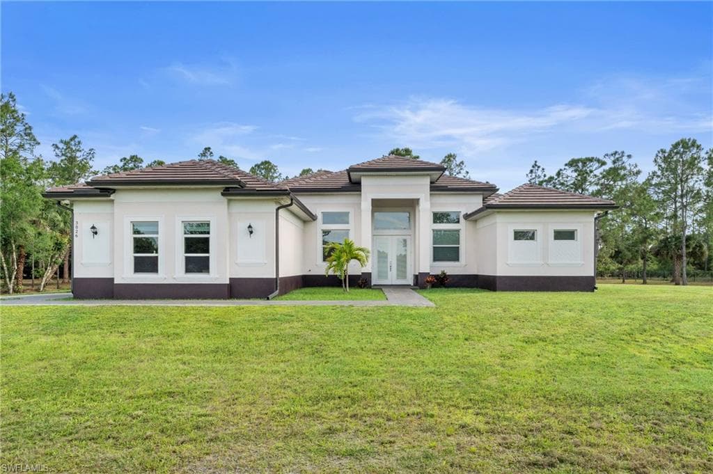 3026 64th AVE NE NAPLES, FL 34120