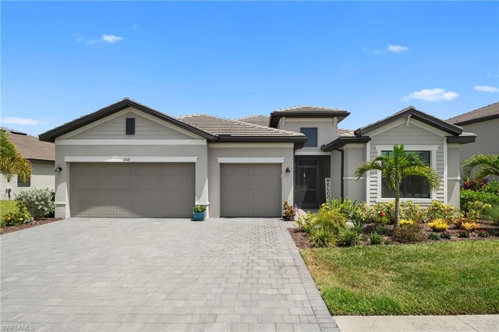 11319 Canopy LOOP FORT MYERS, FL 33913