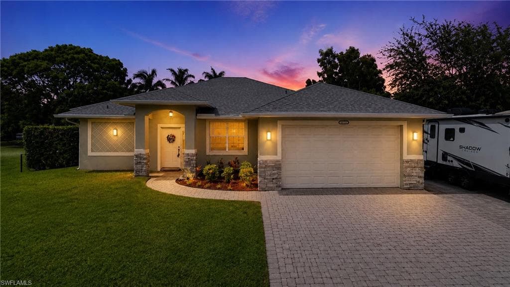 6681 Garland ST FORT MYERS, FL 33966