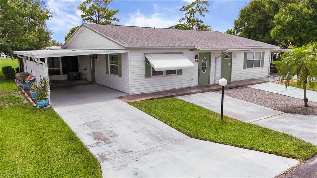 11 Desert Candle CIR LEHIGH ACRES, FL 33936