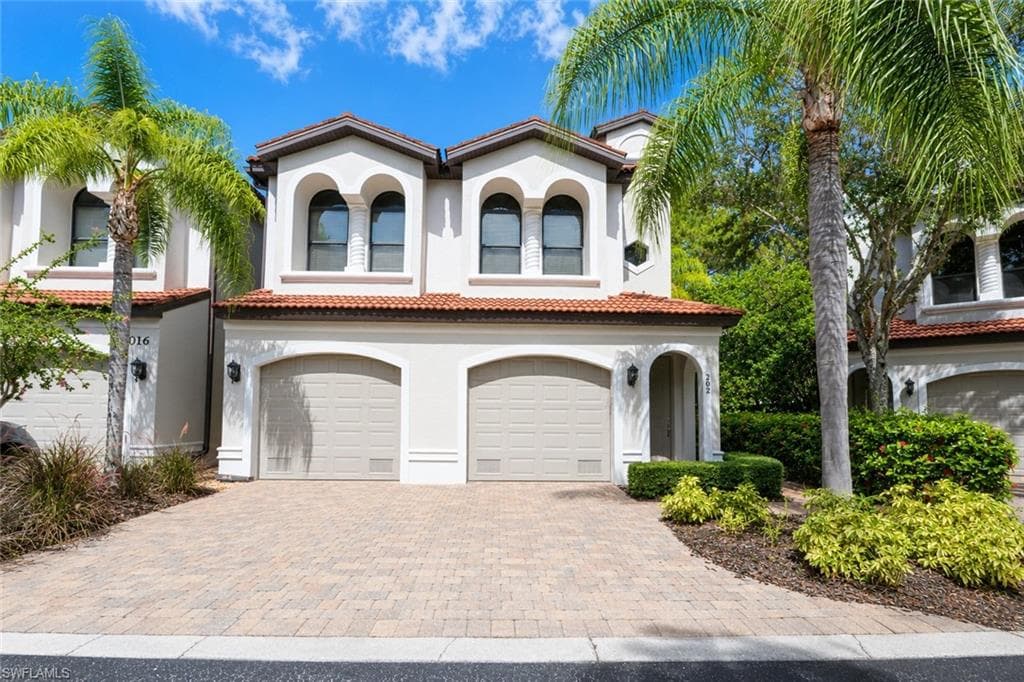 27016 Adriana CIR 202 BONITA SPRINGS, FL 34135