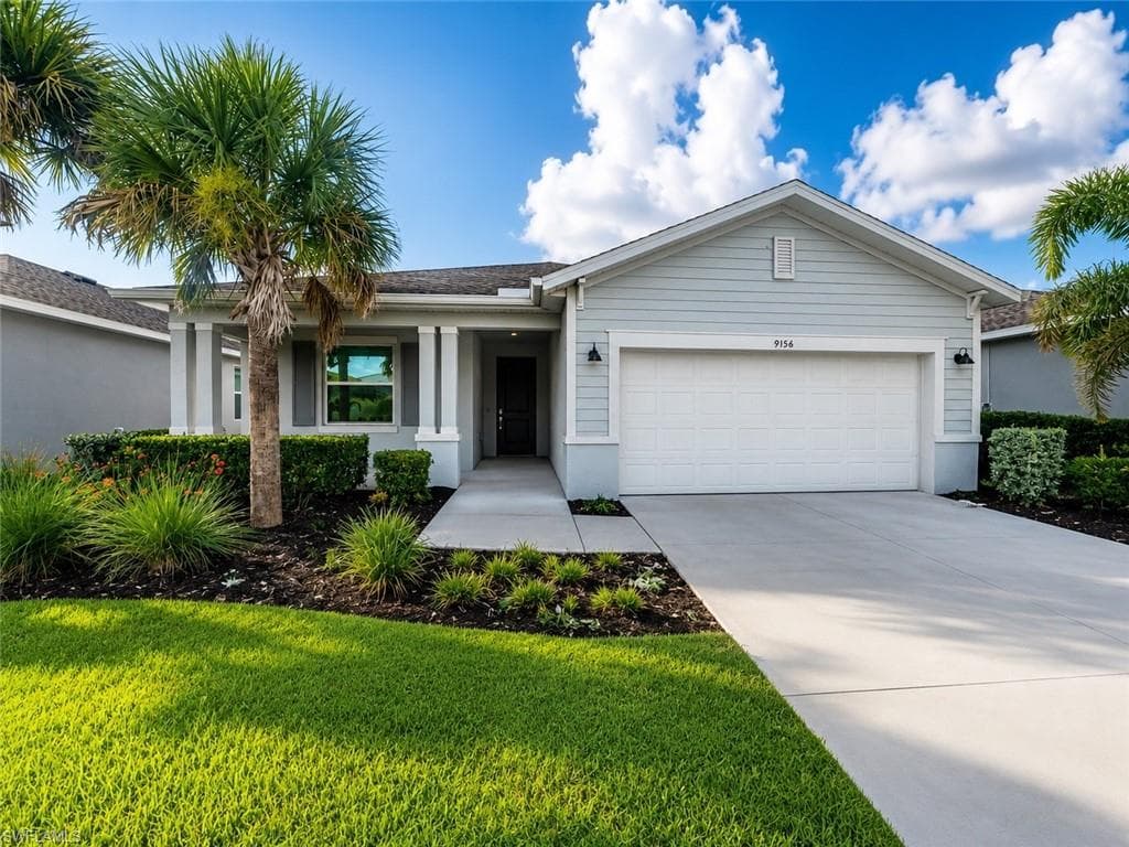 9156 Leatherwood LOOP LEHIGH ACRES, FL 33936