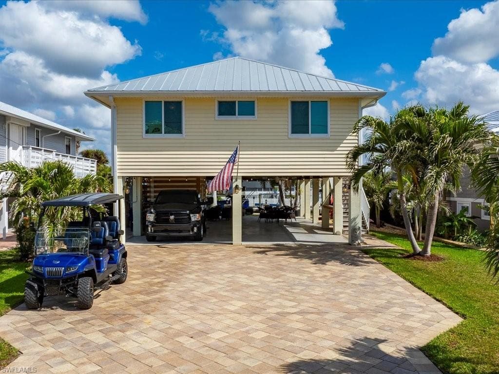 24550 Redfish ST BONITA SPRINGS, FL 34134