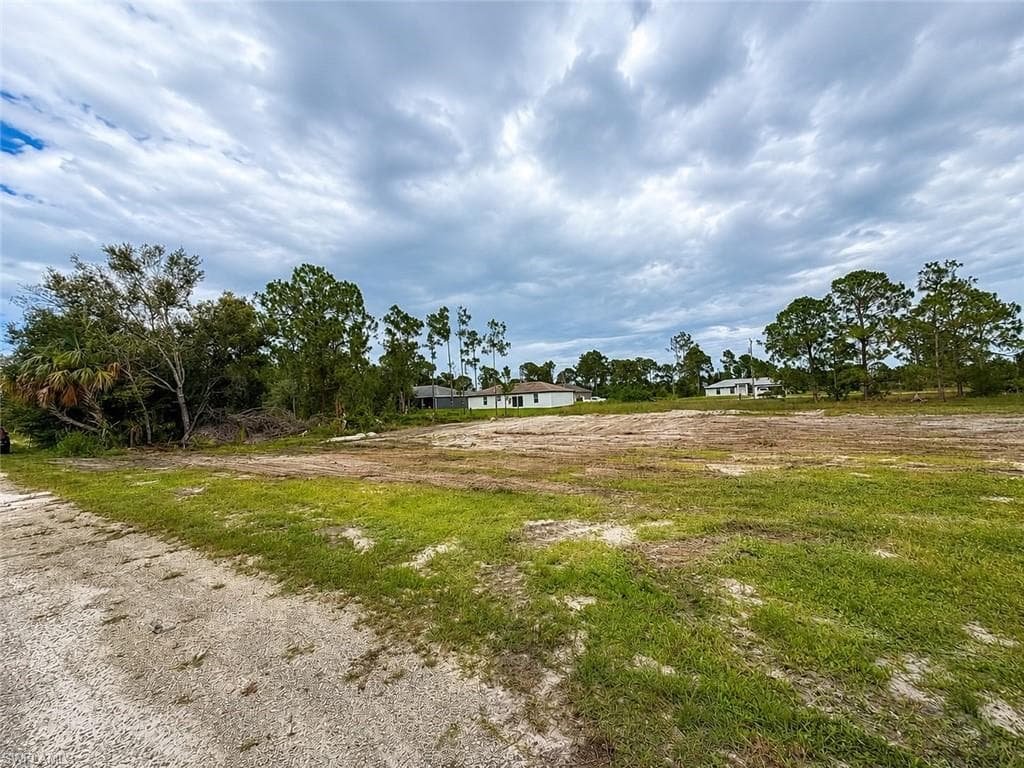 845 Dante AVE S LEHIGH ACRES, FL 33974