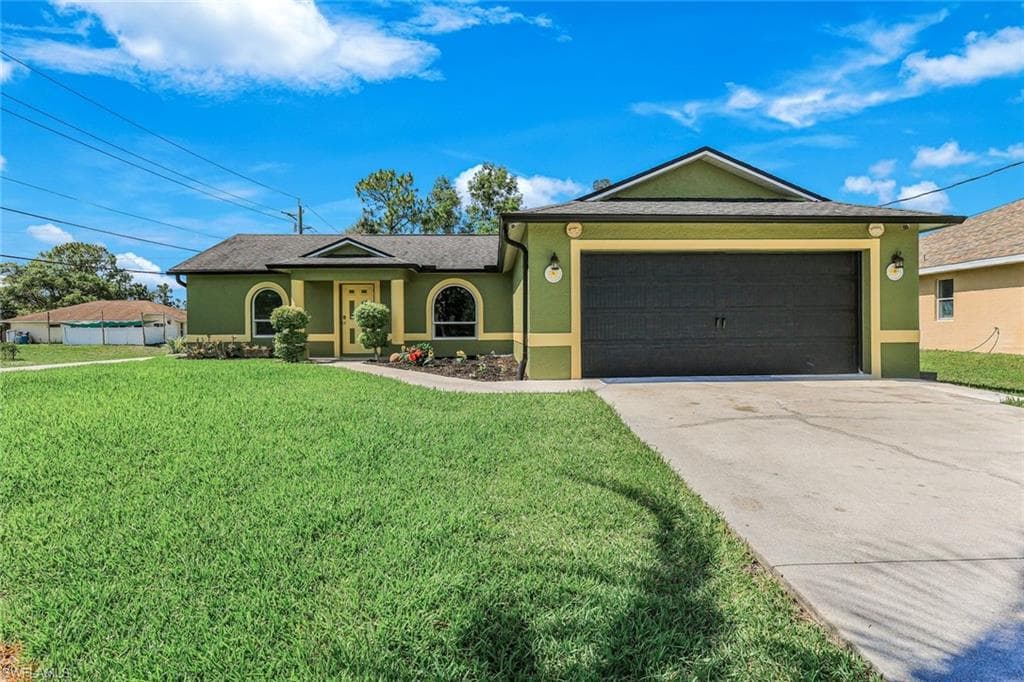 5201 4th ST W LEHIGH ACRES, FL 33971