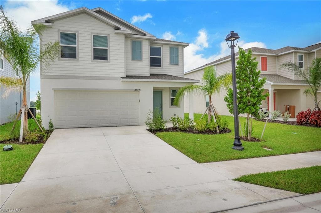 19550 Fairhill CT LEHIGH ACRES, FL 33974