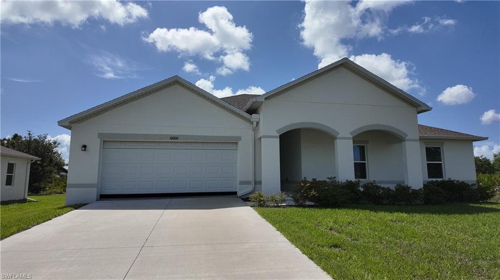 10000 Antler ST PORT CHARLOTTE, FL 33981
