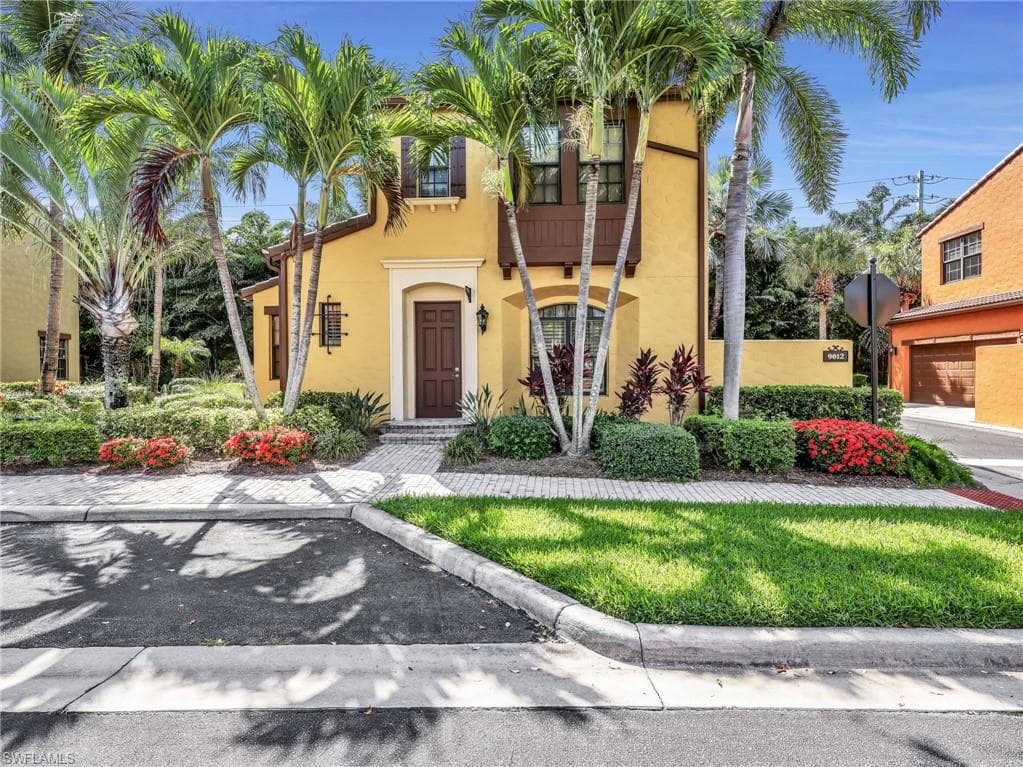 9012 Alturas ST 2601 NAPLES, FL 34113