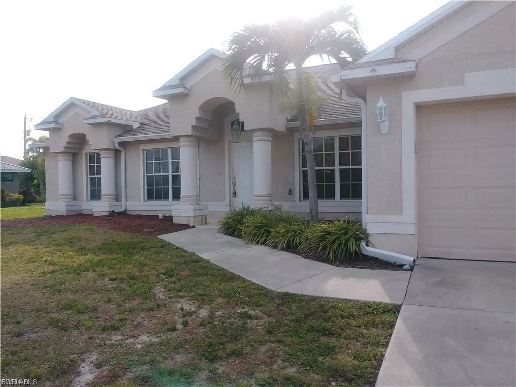 1624 SW 4th AVE CAPE CORAL, FL 33991