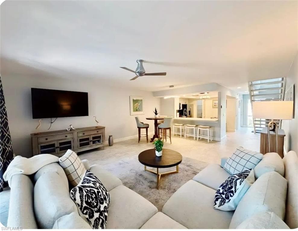 800 Meadowland DR N NAPLES, FL 34108