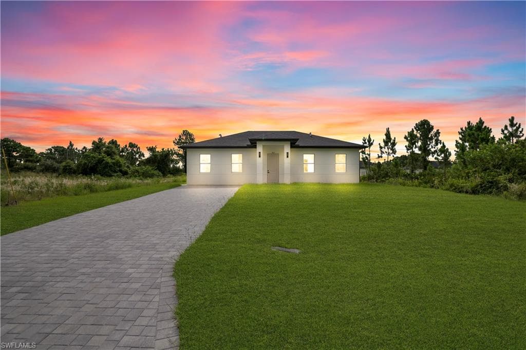 707 Randall AVE E LEHIGH ACRES, FL 33974