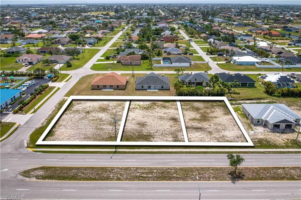 2916 Skyline BLVD CAPE CORAL, FL 33914