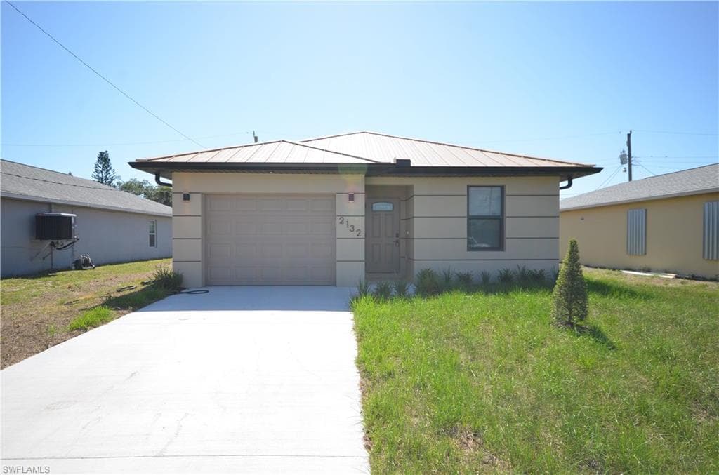 2132 Barker BLVD FORT MYERS, FL 33916