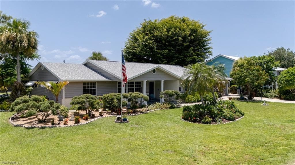 94 Gold Key CT NORTH FORT MYERS, FL 33917