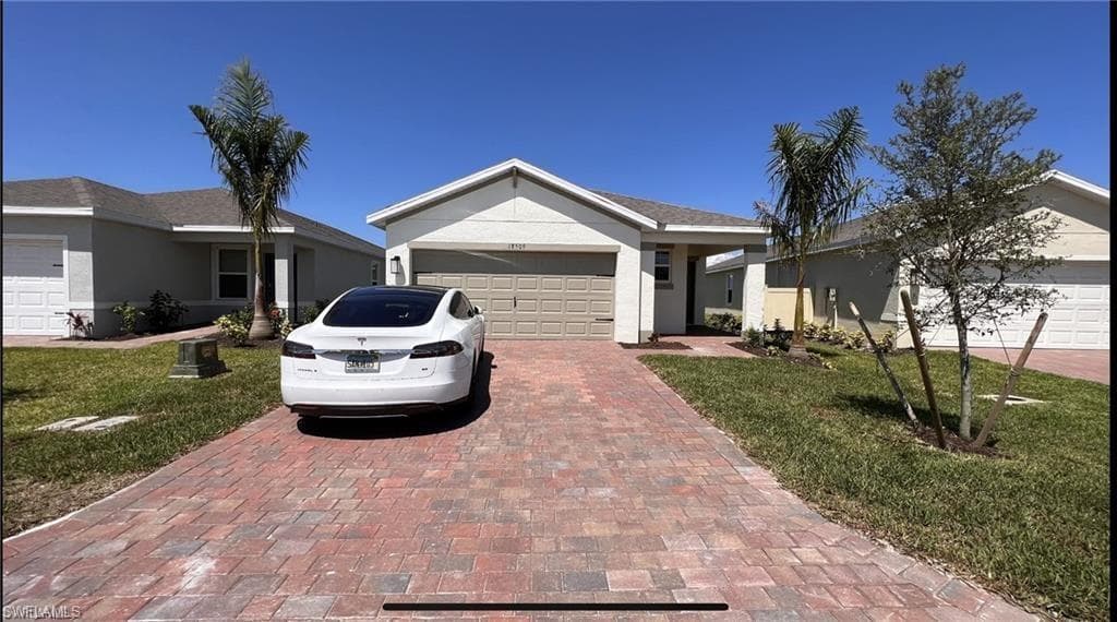 18509 Cronin Sand LN NORTH FORT MYERS, FL 33917