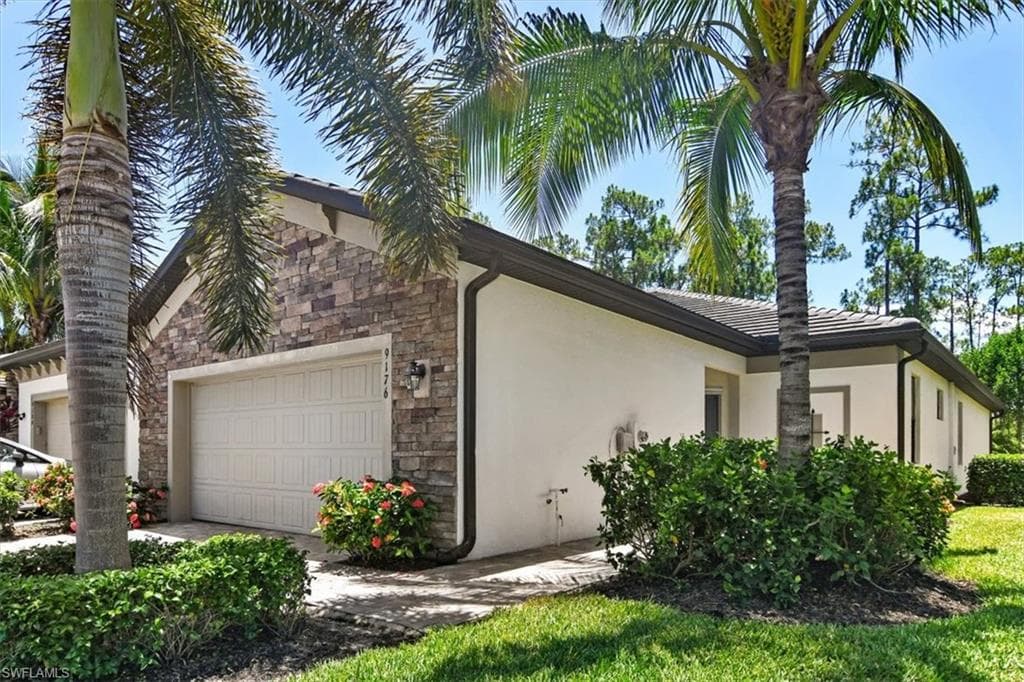 9176 Glenforest DR NAPLES, FL 34120