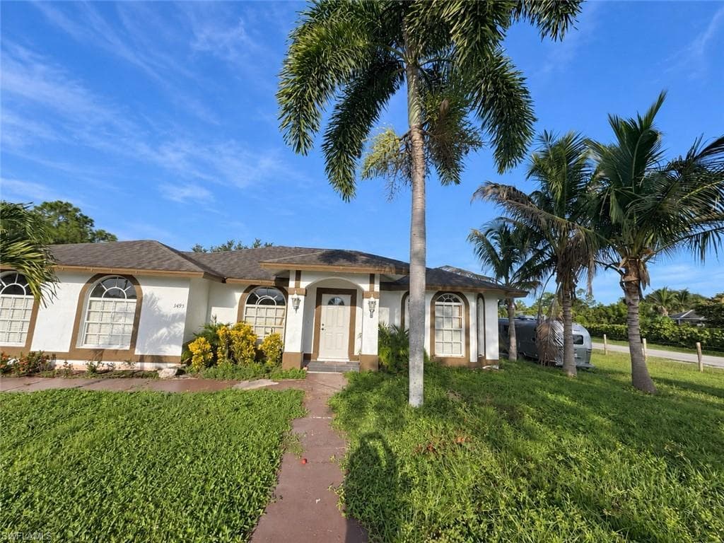 3495 EVERGLADES BLVD NAPLES, FL 34120