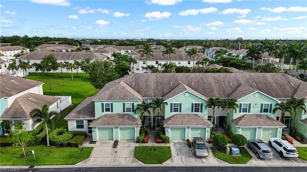 3647 Pine Oak CIR 103 FORT MYERS, FL 33916