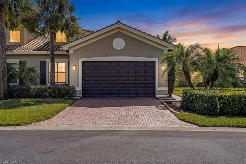 13421 Coronado DR NAPLES, FL 34109