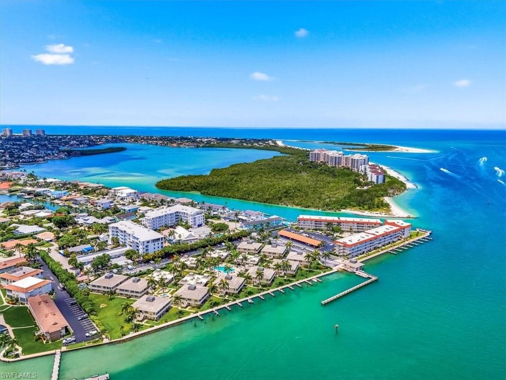140 Palm ST 207 MARCO ISLAND, FL 34145