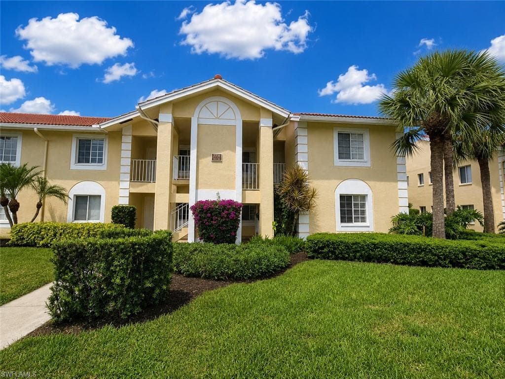 7731 Jewel LN 204 NAPLES, FL 34109