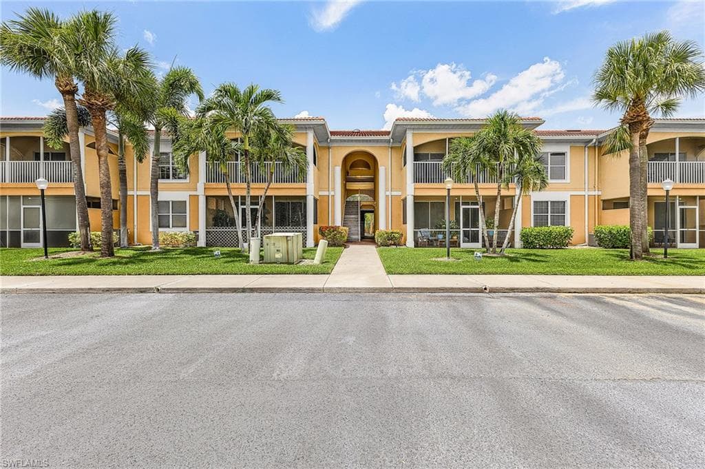 12505 McGregor BLVD 107 FORT MYERS, FL 33919