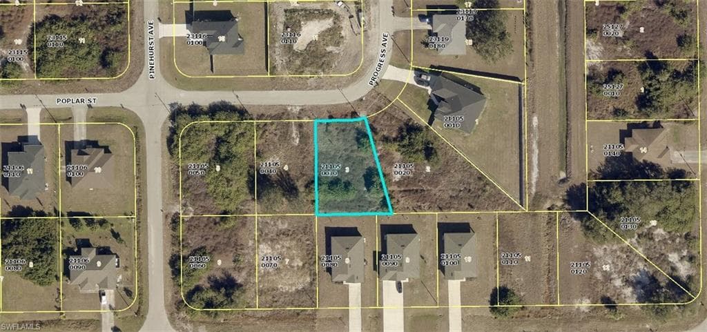 392 Poplar ST LEHIGH ACRES, FL 33974