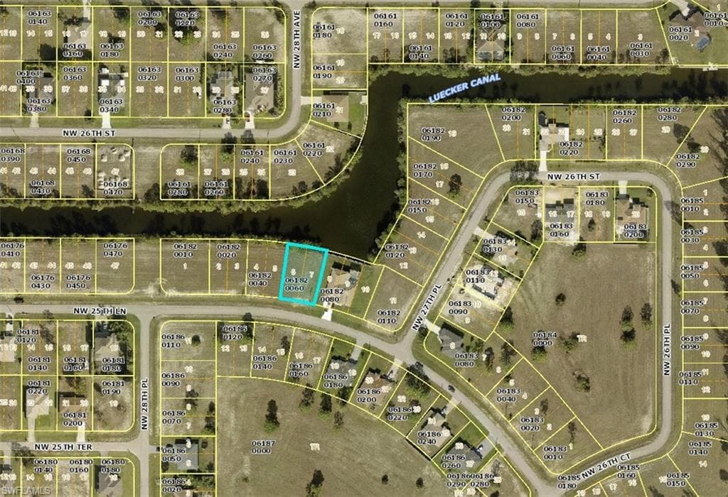 2711 NW 25th LN CAPE CORAL, FL 33993