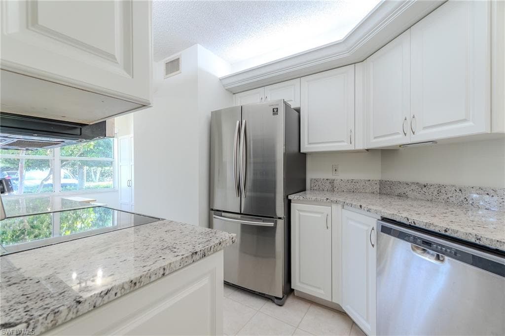 117 Wading Bird CIR 101 NAPLES, FL 34110